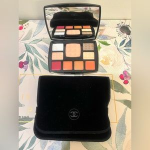 CHANEL travel makeup palette